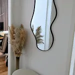 Komplett Renovierte Design-wohnung In Stadtnähe Apartment
