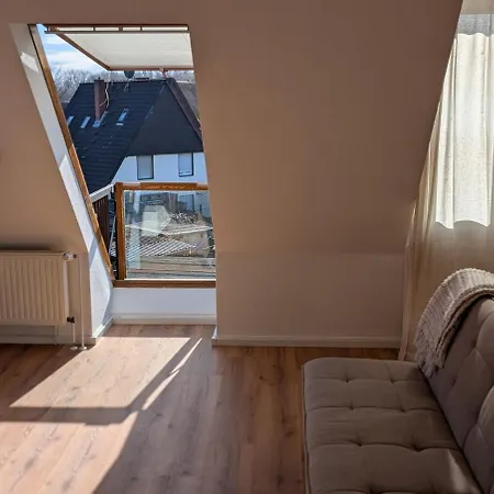 Apartment Komplett Renovierte Design-wohnung In Stadtnähe