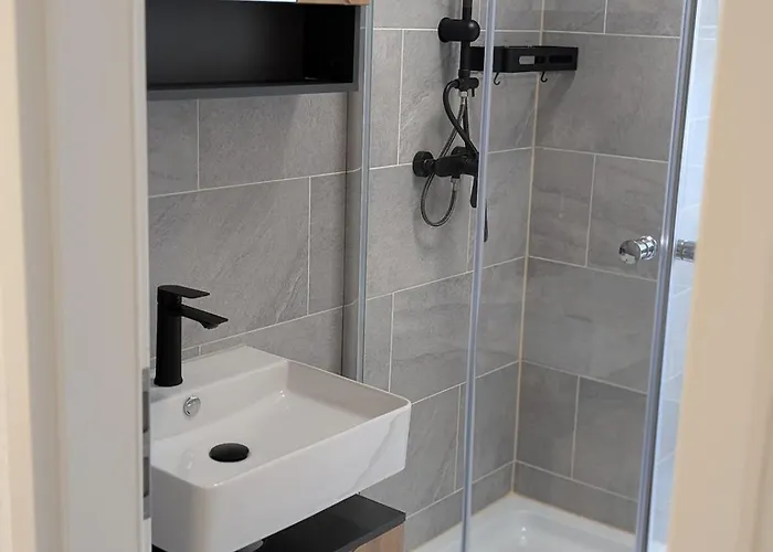Appartement Komplett Renovierte Design-wohnung In Stadtnaehe Lünen